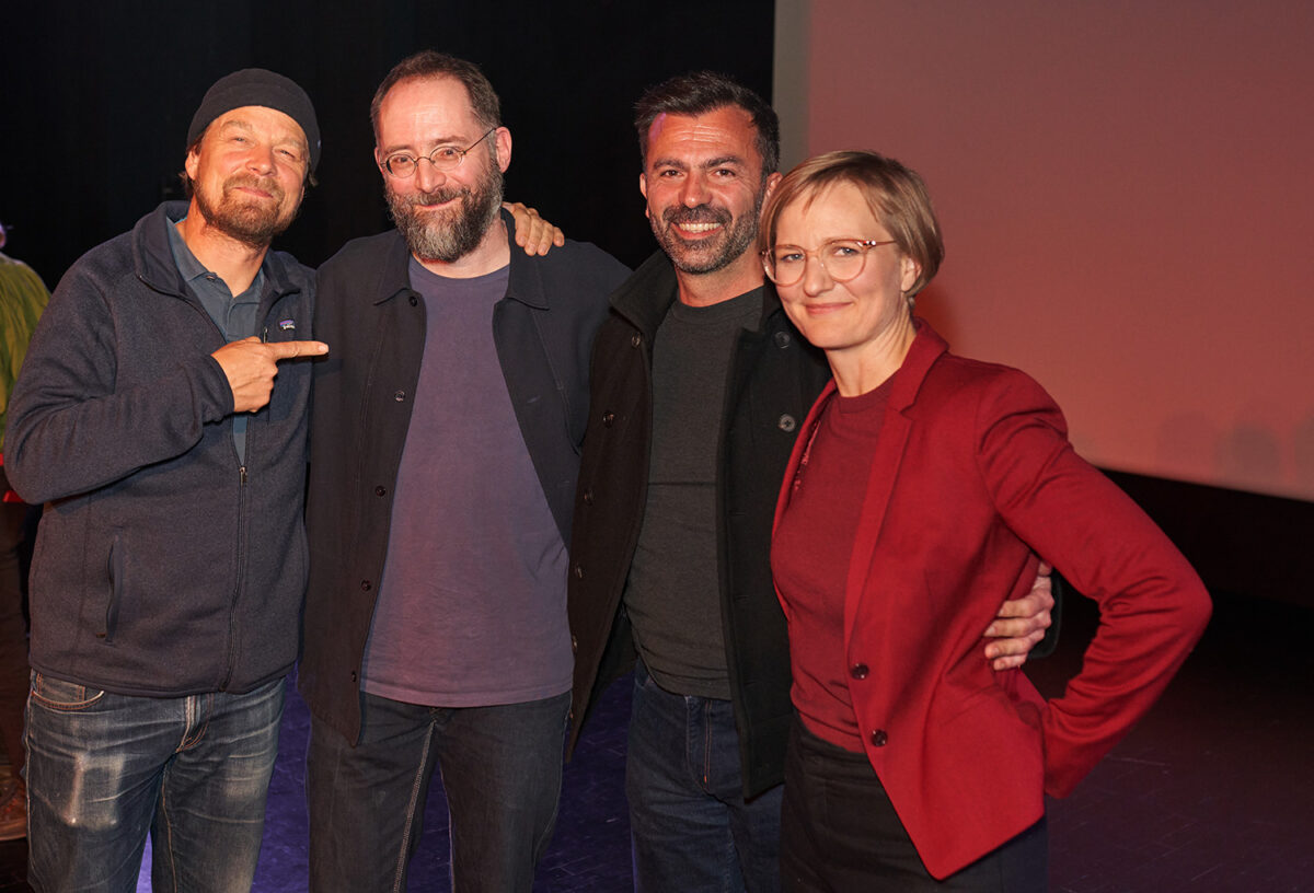 Von links nach rechts: Executive Producer Lars Jessen, Produzent und Regisseur Martin Oetting, der ehemalige italienische Bildungsminister und „Purpose“-Protagonist Lorenzo Fioramonti und die Co-Vorsitzende der deutschen Grünen, Franziska Brantner